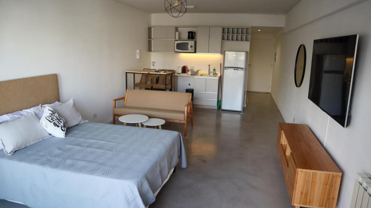Lugar Ideal Con Pileta , Mucha Vida Alrededor Lejlighed Buenos Aires Eksteriør billede